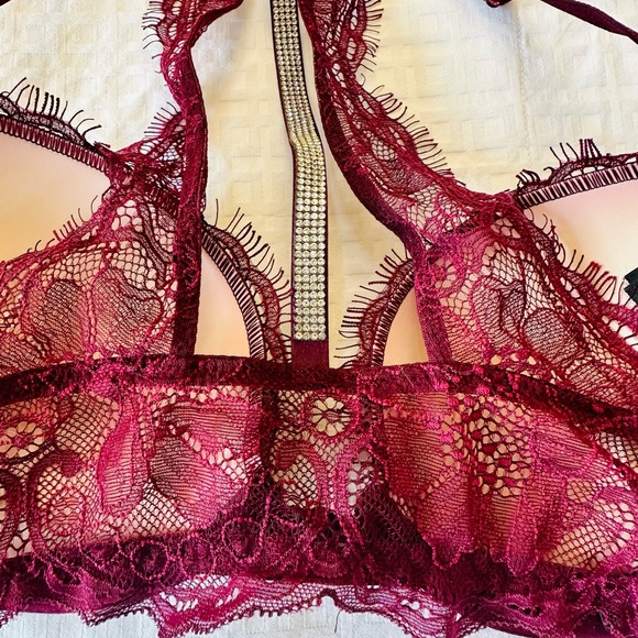 Victoria’s Secret Very Sexy Front Close Shine Strap Push-Up Bra - Picture 11 of 12